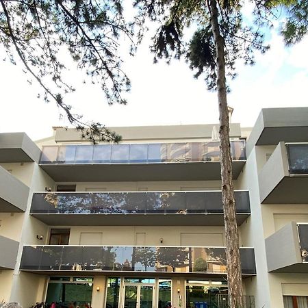 Appartamenti Vacanza Albatros Lignano Sabbiadoro Ngoại thất bức ảnh