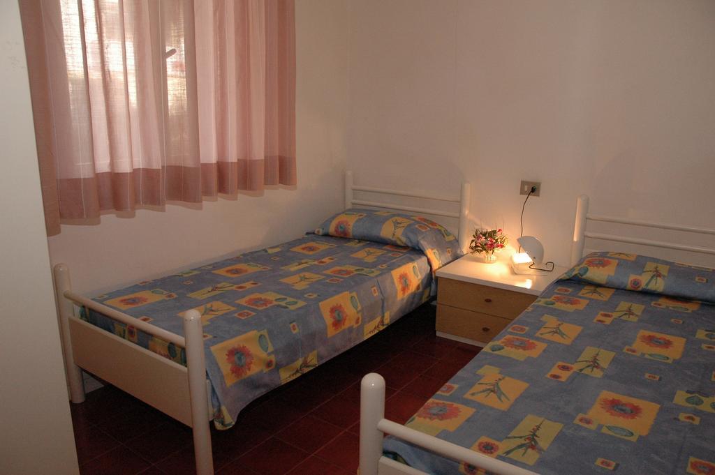 Appartamenti Vacanza Albatros Lignano Sabbiadoro Ngoại thất bức ảnh
