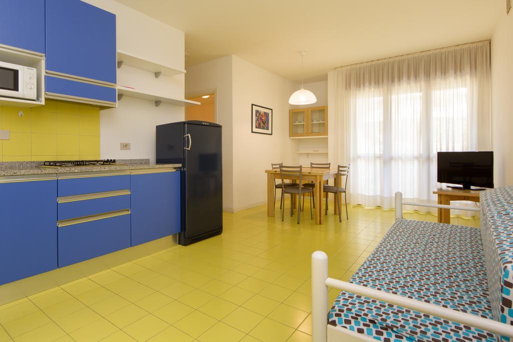 Appartamenti Vacanza Albatros Lignano Sabbiadoro Ngoại thất bức ảnh