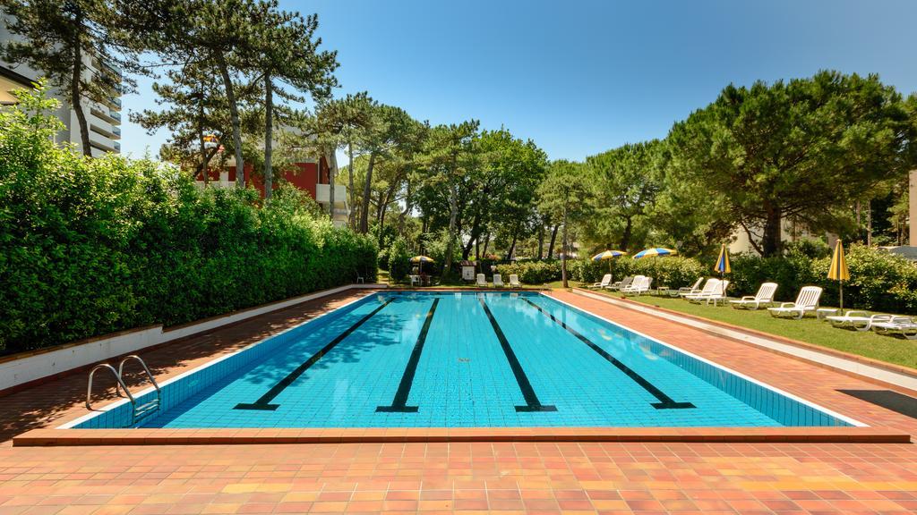 Appartamenti Vacanza Albatros Lignano Sabbiadoro Ngoại thất bức ảnh