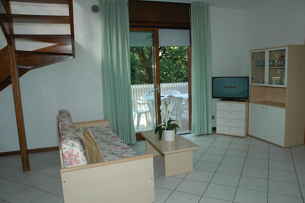 Appartamenti Vacanza Albatros Lignano Sabbiadoro Ngoại thất bức ảnh